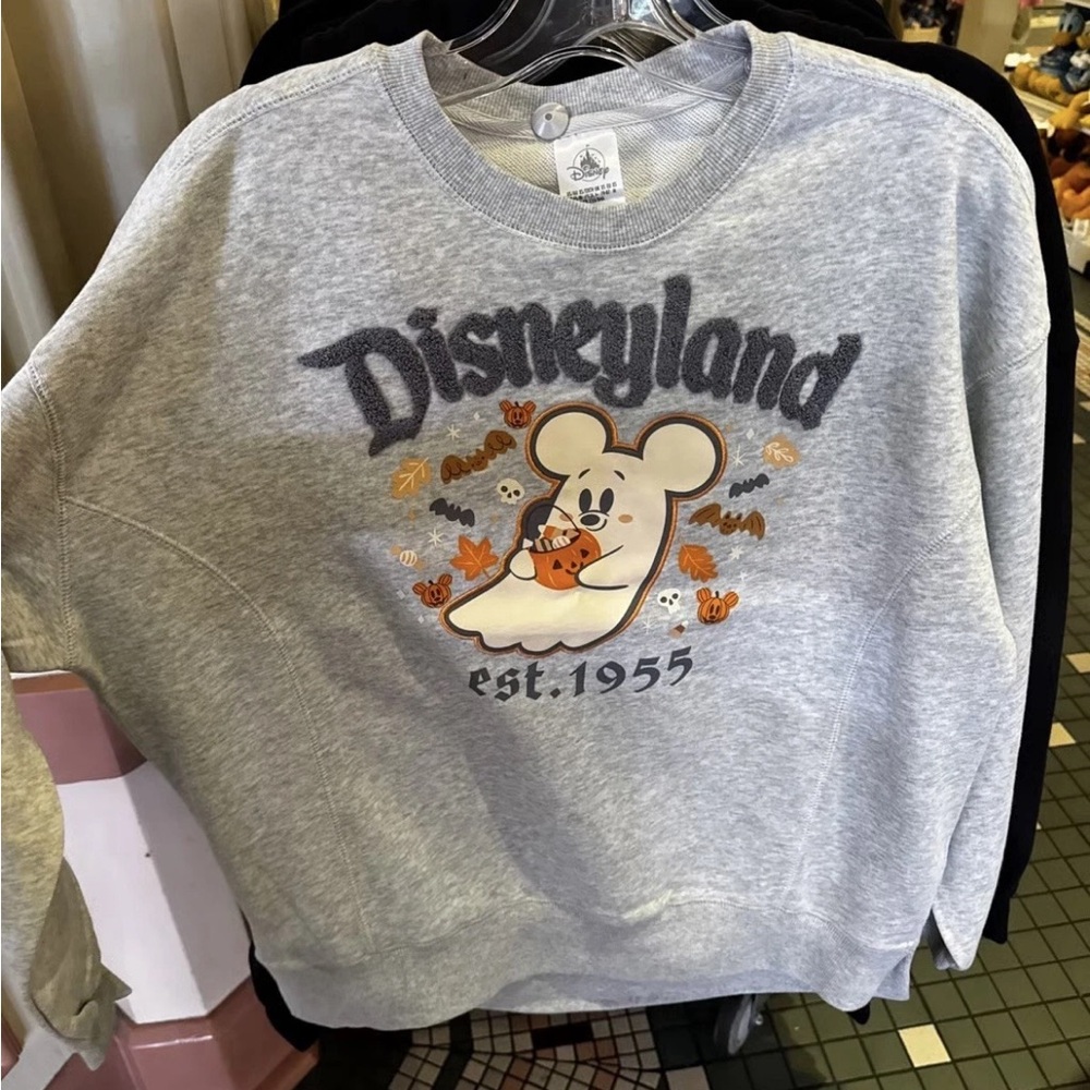 Large Disney Parks Disneyland 2025 Halloween Mickey Mouse Ghost Sweatshirt Gray
